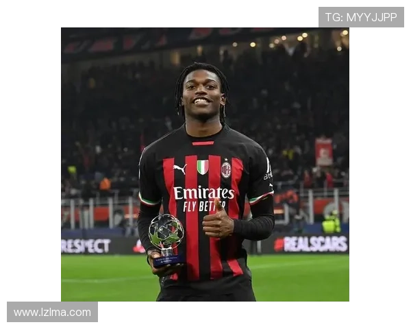 拉斐尔莱奥:足球场上的璀璨明星与未来之星的崛起之路