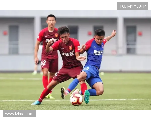 武汉网球队以70分领跑冠军赛积分榜展现强劲实力和团队合作精神